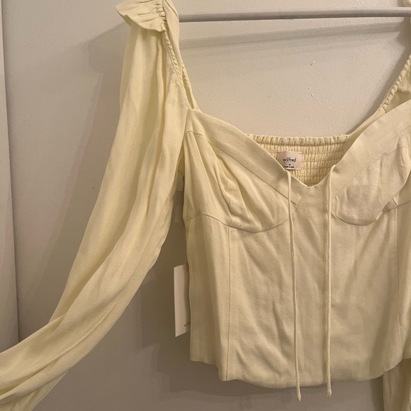 Aritzia Novella Top - Picture 2 of 5